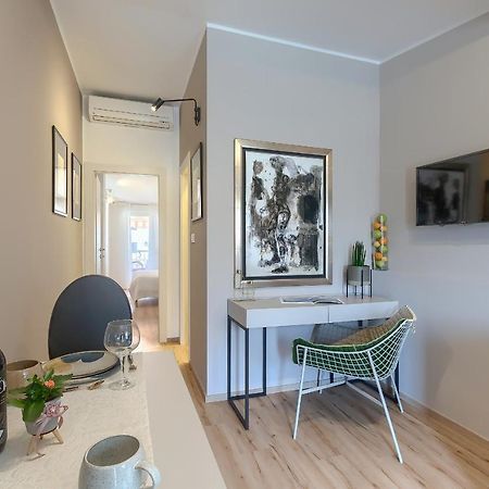 Apartment Palm View II ロヴィニ エクステリア 写真