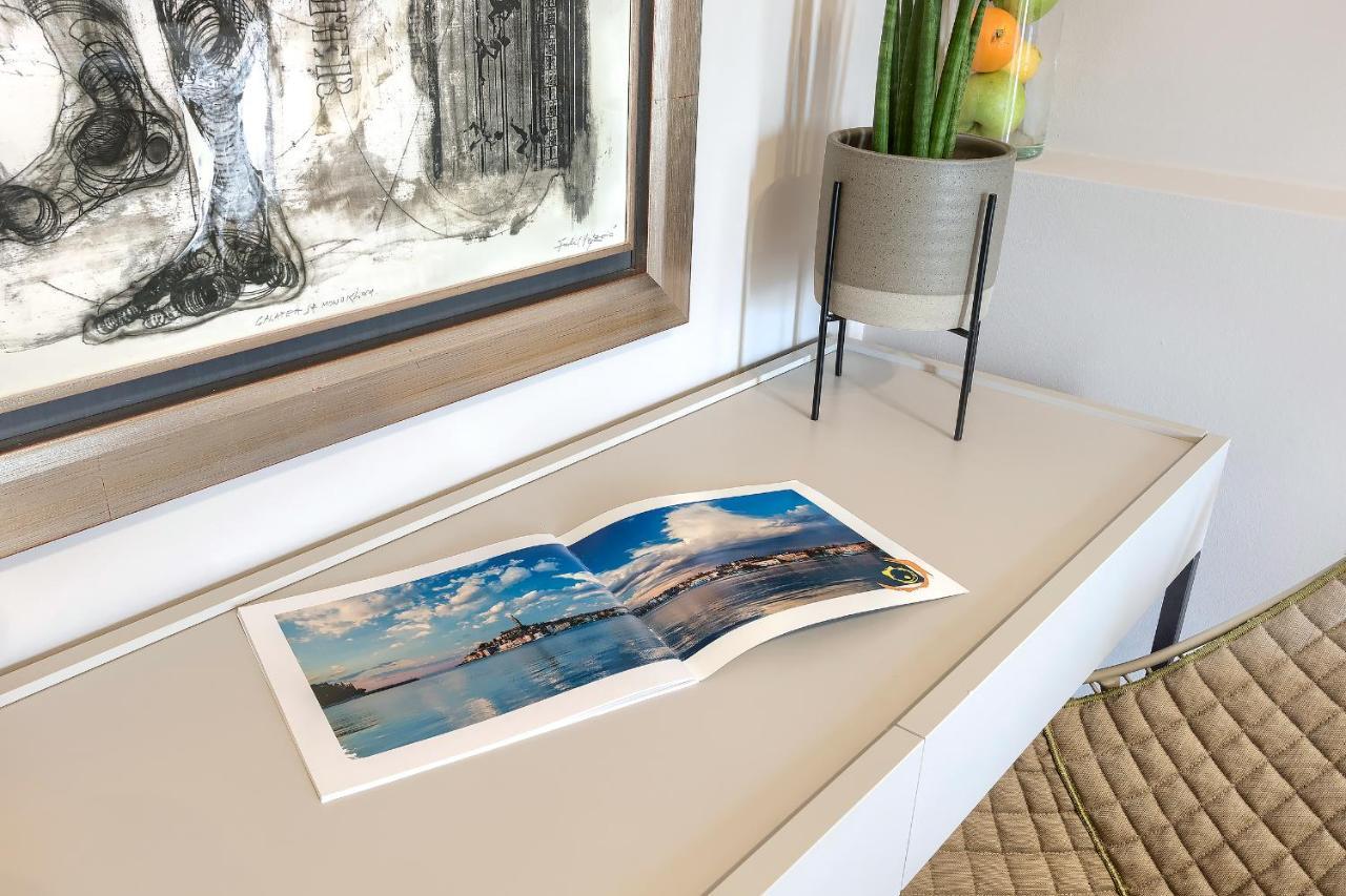 Apartment Palm View II ロヴィニ エクステリア 写真
