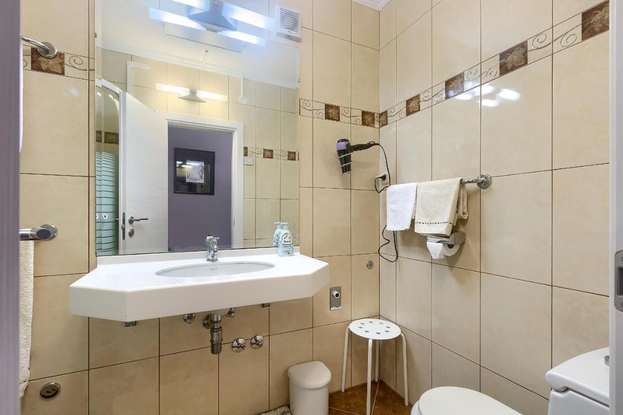 Apartment Palm View II ロヴィニ エクステリア 写真